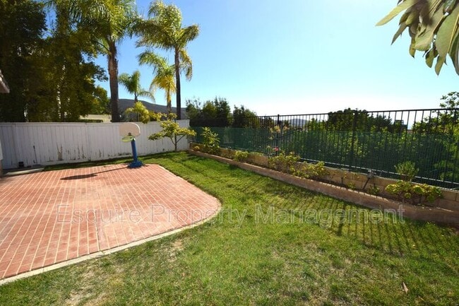 Building Photo - 2881 Silk Oak Ave