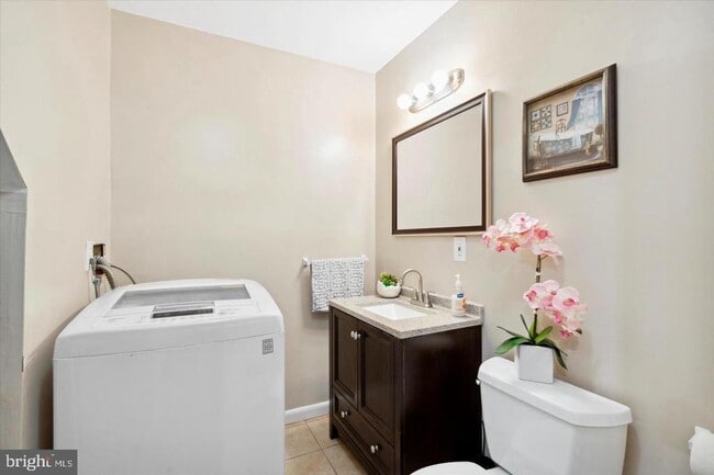 Building Photo - 283 Cardigan Terrace