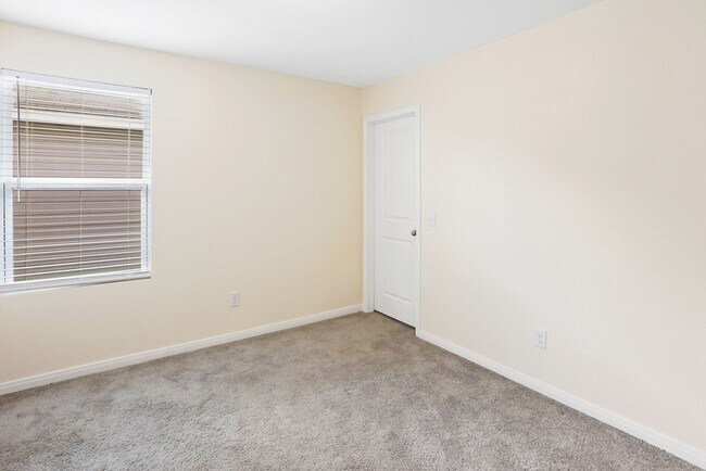 Building Photo - 5 Bed 3 Bath Home at Trails at Culebra sub...