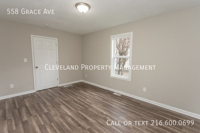 Building Photo - 558 Grace Ave