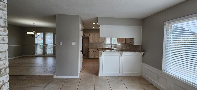 Building Photo - 15326 Alta Mesa Dr