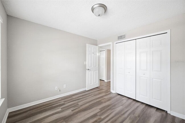Building Photo - 3274 Haviland Ct