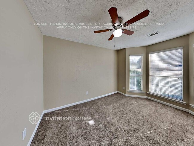 Building Photo - 1679 Crestfield Ln NW