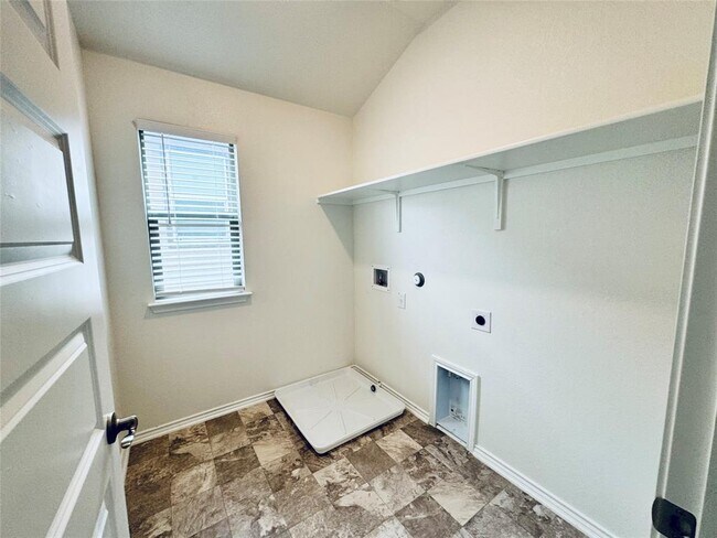 Building Photo - 709 Jud Allen Wy