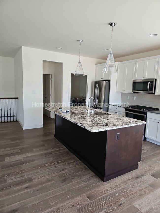 Building Photo - 521 Upper Ridgepointe Ct