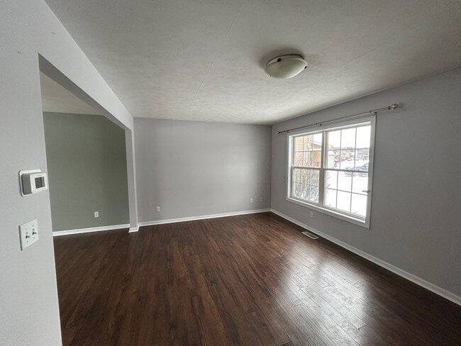 Building Photo - 1020 Katra Ln