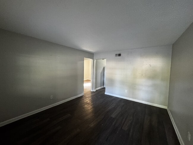 Primary Photo - Duplex For Rent