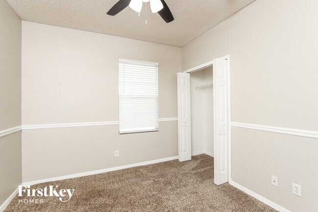 Building Photo - 946 Riviera Point Dr