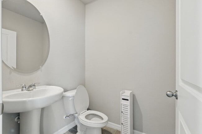 Building Photo - 3806 Radiant Mountain Dr