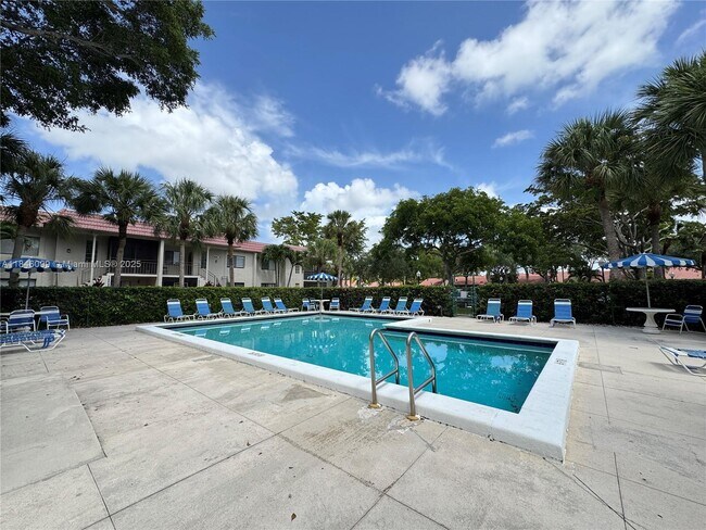 Building Photo - 16215 Saddle Club Rd