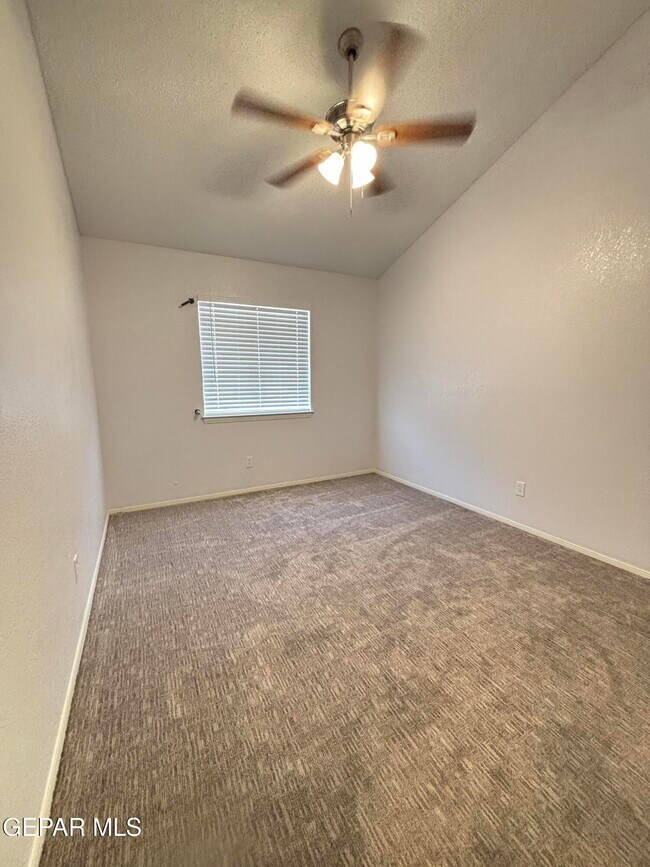 Building Photo - 10928 Duke Snider Cir