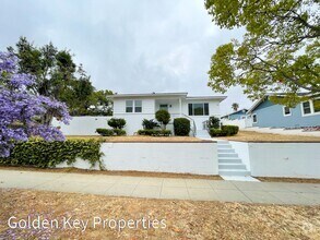 Building Photo - Charming single level home in South Oceans...