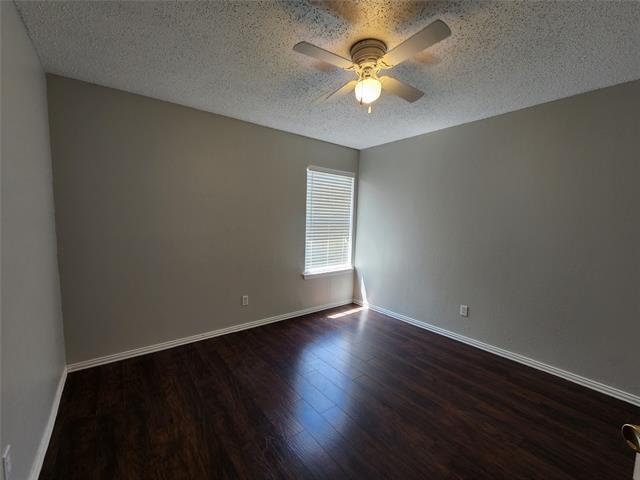 Building Photo - 1225 Lake Haven Dr