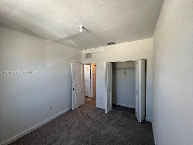 Building Photo - 11885 SW 246 Terrace