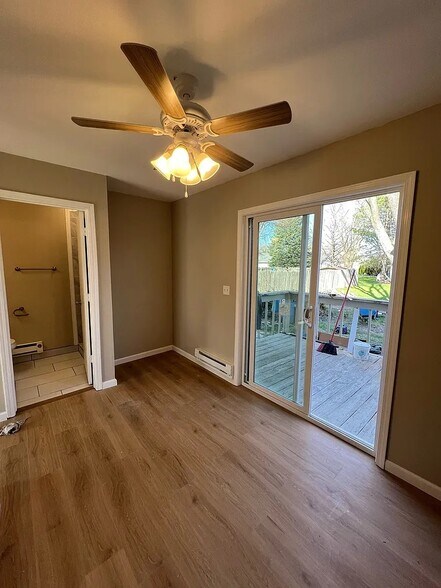 Building Photo - 1115 Burgundy Ln