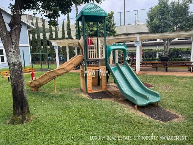 Building Photo - 355 Aoloa St