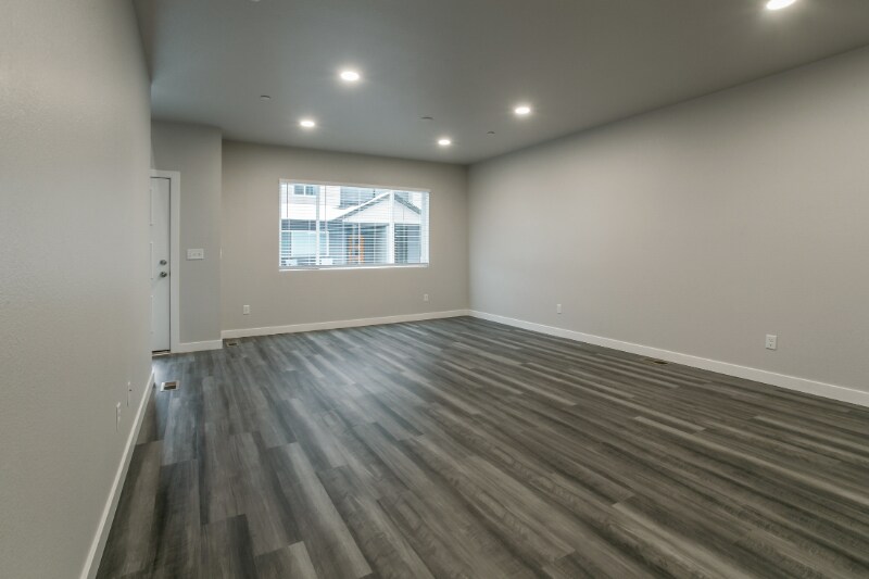Building Photo - 2920 Barnstormer St