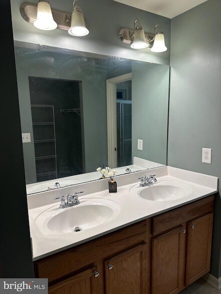 Building Photo - 7726 Heathers Ln