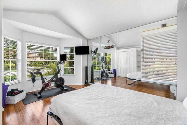 Building Photo - 2470 Sandstone Ct
