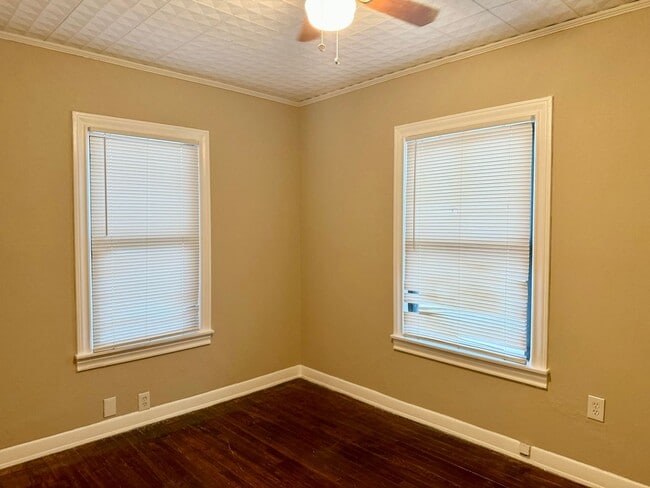 Building Photo - Gorgeous 3/2 Home Available for Lease!