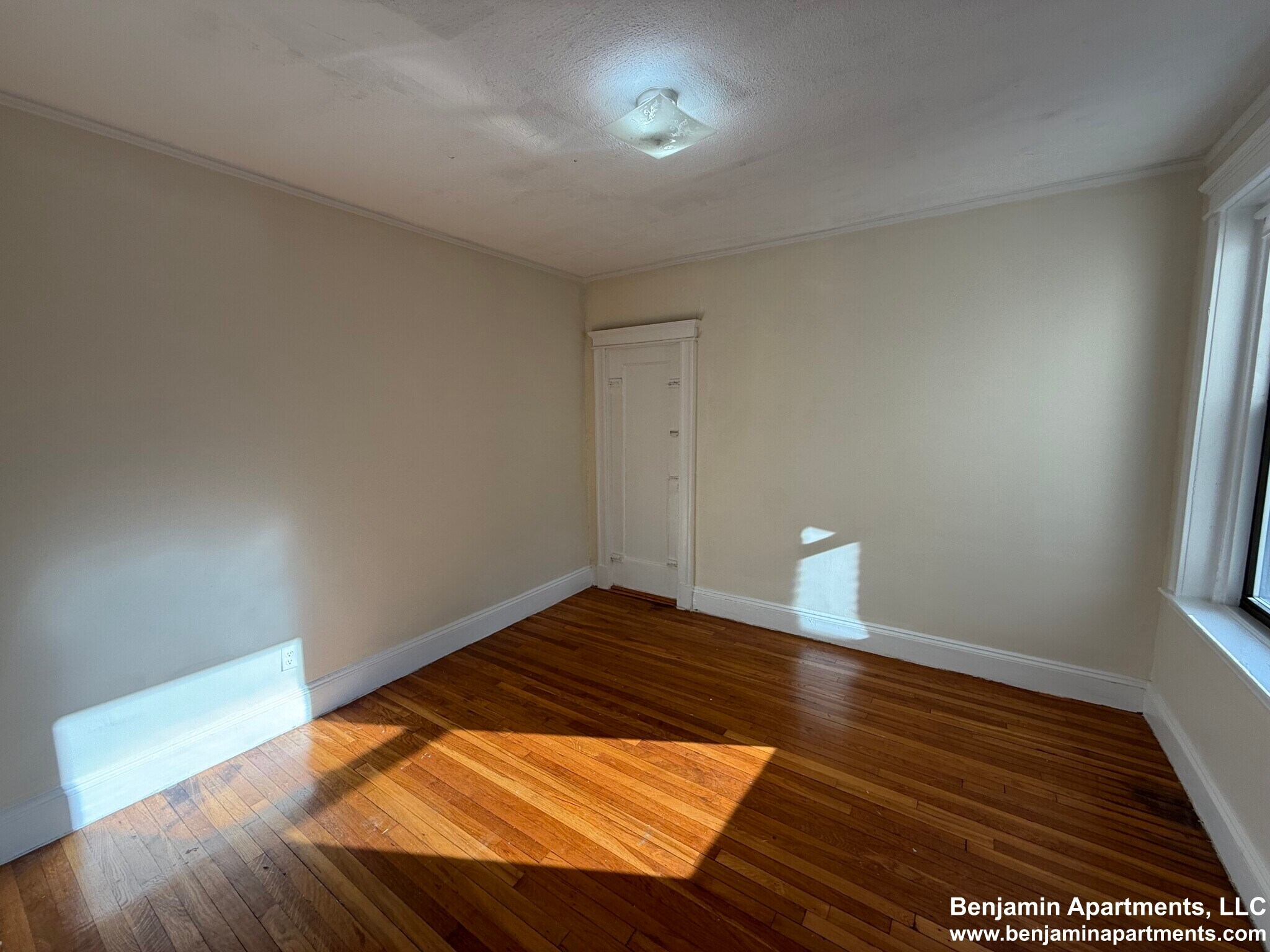 Building Photo - 1161 Commonwealth Ave