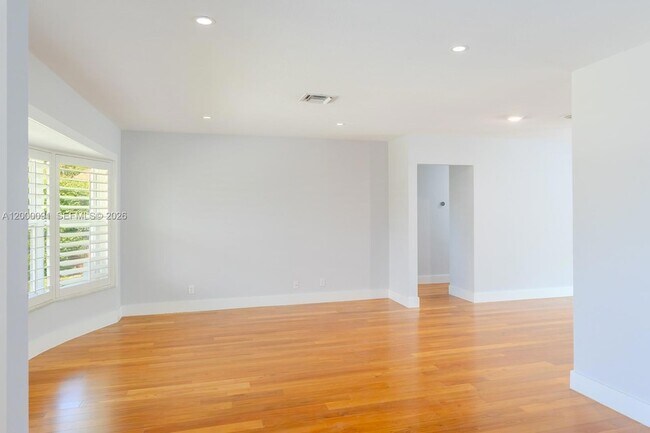 Building Photo - 5012 Grant St