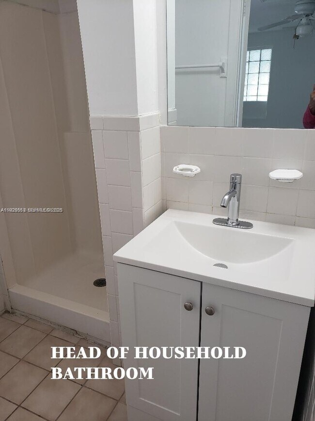 Building Photo - 2149 NE 179th St