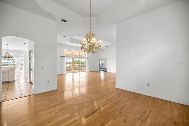Building Photo - 482 W Fenway Dr