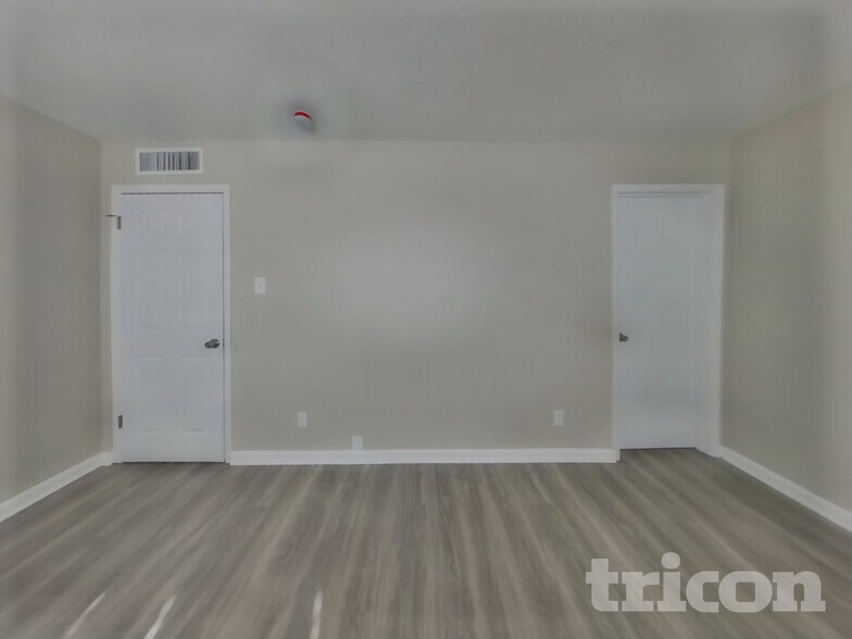 Building Photo - 5208 Territorial Rd NW