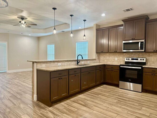 Building Photo - 144 CR 6813