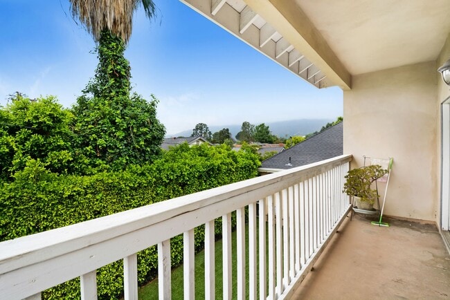 Building Photo - Gorgeous 3,000+ sq ft home in Glendora wit...