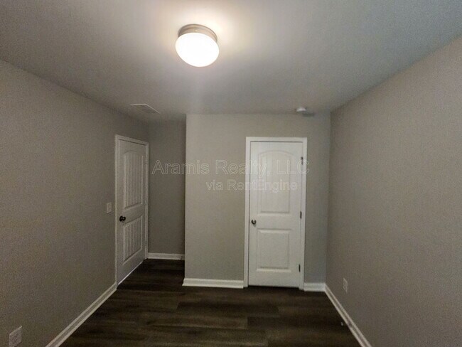Building Photo - 187 Laurelcrest Ln