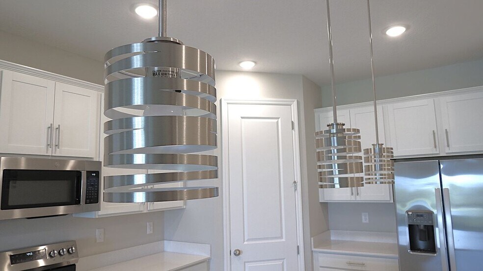 Building Photo - 917 Heirloom Dr