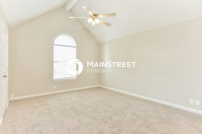 Building Photo - 3 Bedroom Pet-Friendly Home in OLD HICKORY...