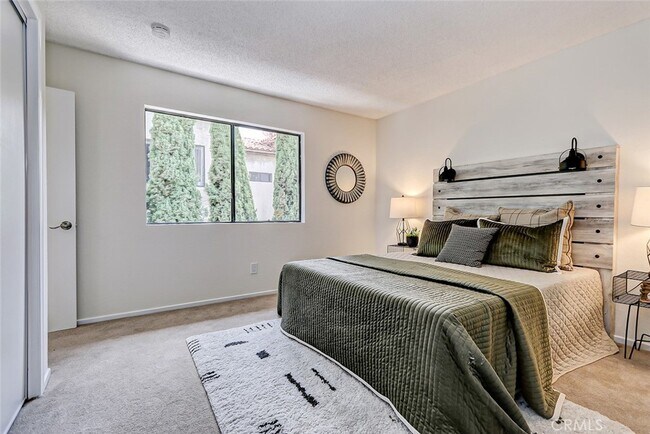 2nd bedroom - 4033 W 182nd St