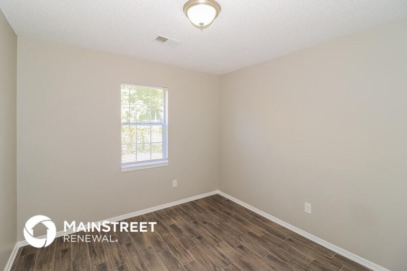 Building Photo - 484 Ferncliff Cove