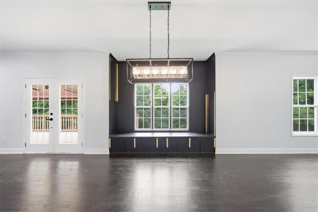 Building Photo - 2000 Millstone Dr SW