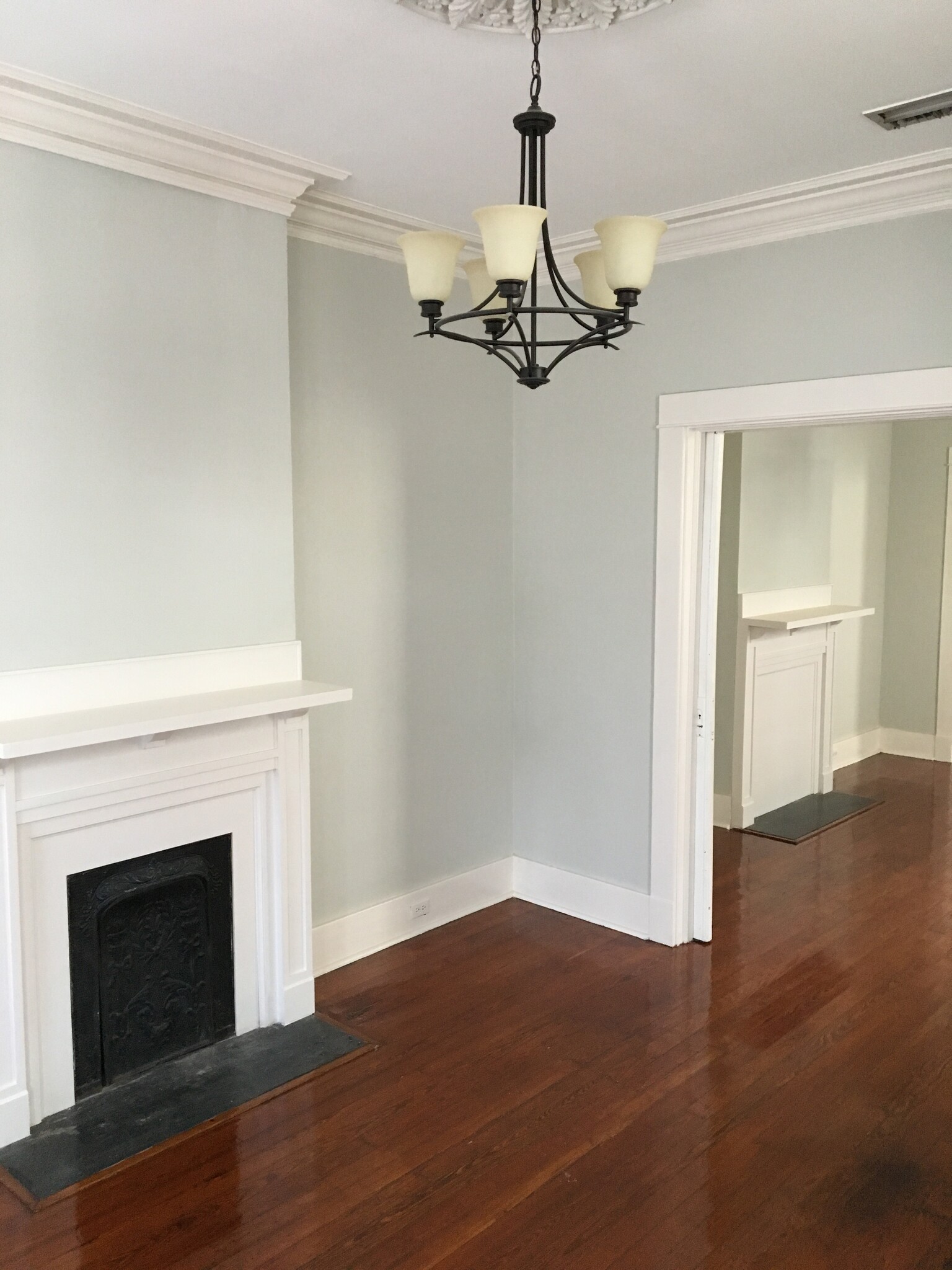 Living room - 8210 Plum St