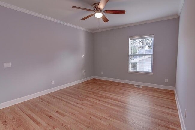 Building Photo - 1002 Boylston St