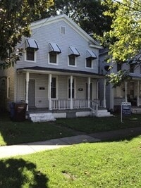 Building Photo - Spacious 2 bedroom duplex