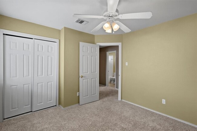 Building Photo - 693 Sampson