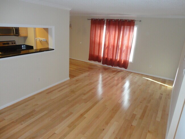 Building Photo - 15568 Horseshoe Ln
