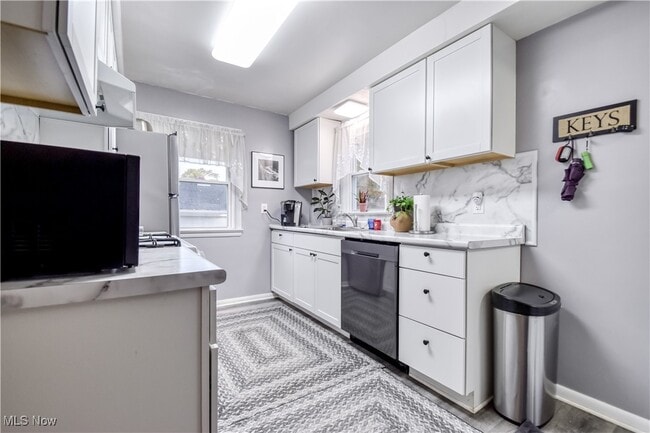 Building Photo - 5134 Harmony Ln