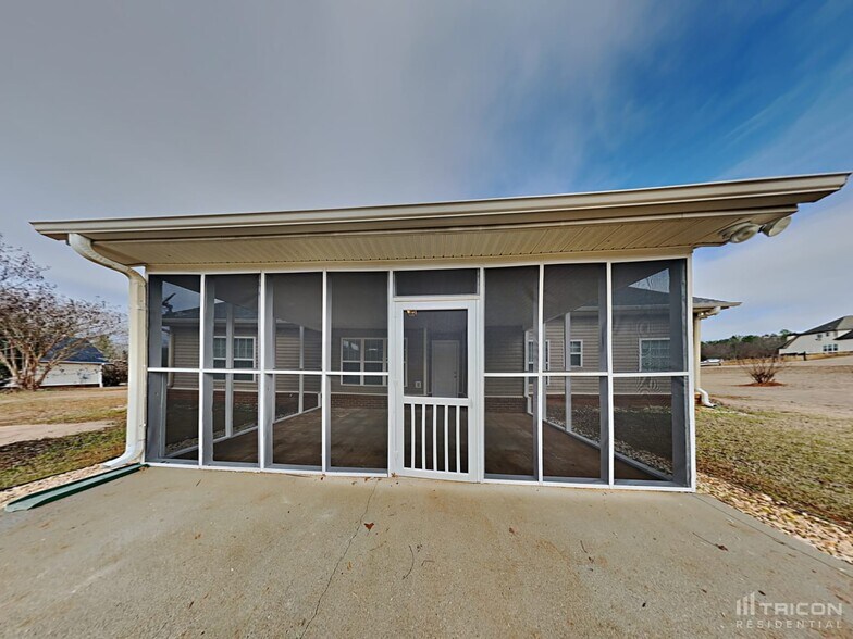 Building Photo - 175 Saddle Ln