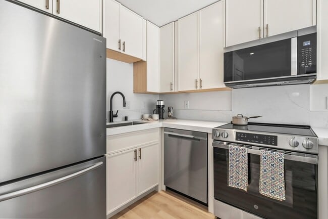 Building Photo - 2691 Palomino Cir