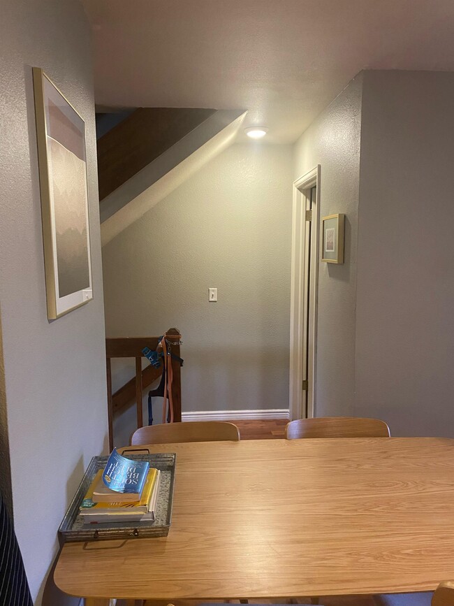 Building Photo - 4255 Westshore Way