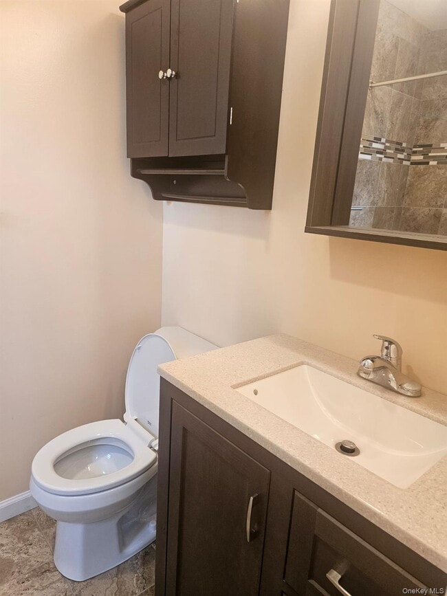 Building Photo - 9 Bainbridge St