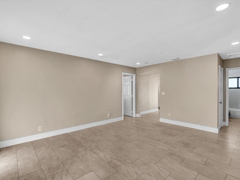 Master bedroom entrance - 5408 NE 3rd Ter