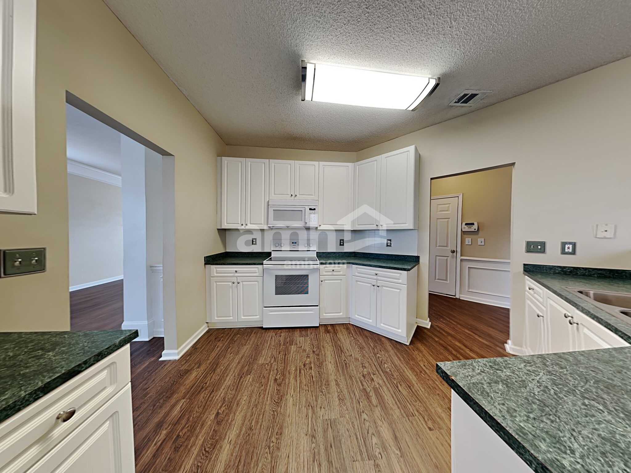 Building Photo - 145 Sandy Ln