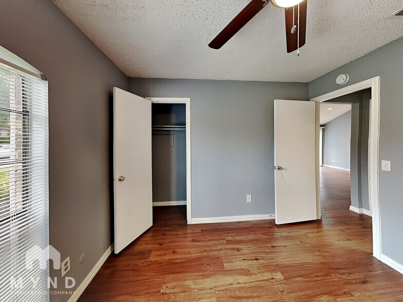 Building Photo - 11903 Garden Terrace Dr
